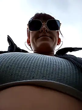 Hairydoll  online show from October 2025 01:36:03 PM