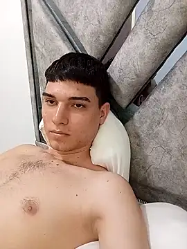 Snapshot of Saul_yei chatting on December 2025 07:54:02 PM Saul yei online show from December 2025 07:54:02 PM