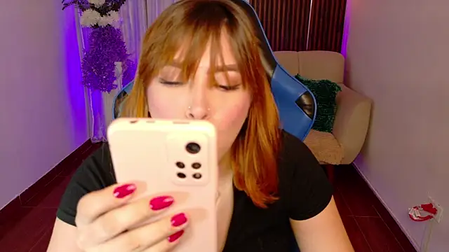 Snapshot of karla_hill_28 chatting on June 2026 12:08:02 AM karla hill 28 online show from June 2026 12:08:02 AM