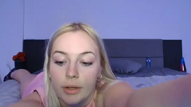 margot robbie7 online show from September 2025 12:32:01 AM