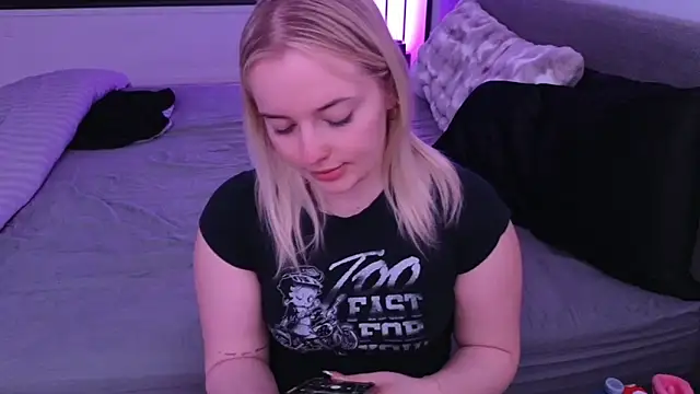 margot robbie7 online show from May 2026 02:18:01 AM