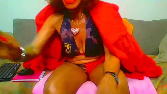 Snapshot of ModelZoee chatting on July 2026 06:52:02 AM ModelZoee online show from July 2026 06:52:02 AM