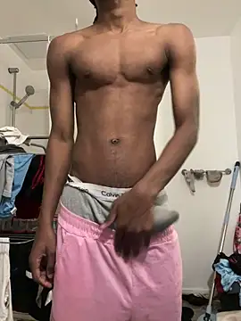 Renoirmonter online show from November 2025 10:33:02 PM