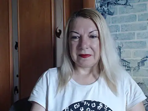 Lillia Ray online show from July 2026 06:26:02 AM