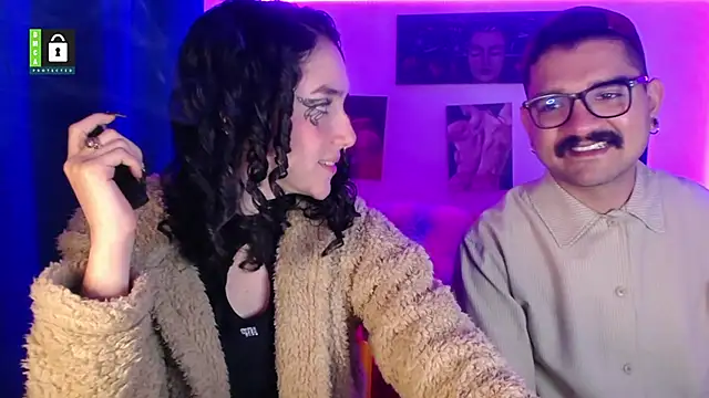 Snapshot of TwinFlamesX chatting on March 2025 02:43:01 AM TwinFlamesX online show from March 2025 02:43:01 AM