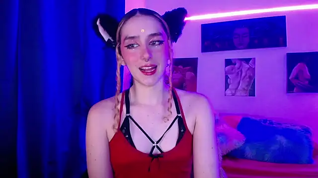 Snapshot of TwinFlamesX chatting on October 2025 06:10:02 AM TwinFlamesX online show from October 2025 06:10:02 AM