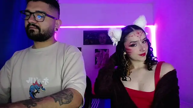 Snapshot of TwinFlamesX chatting on November 2025 06:35:02 AM TwinFlamesX online show from November 2025 06:35:02 AM