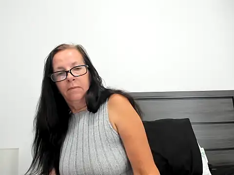 peachgoddess online show from September 2025 01:22:02 PM