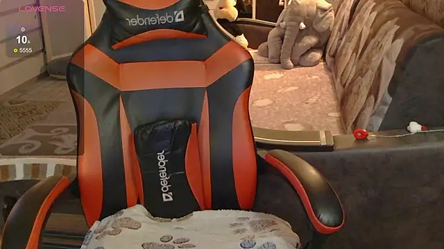 Snapshot of Anna_Miller606 chatting on February 2026 12:14:02 PM Anna Miller606 online show from February 2026 12:14:02 PM