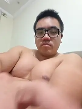 awesometeacher33 online show from April 2026 03:26:02 AM