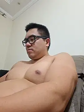 awesometeacher33 online show from April 2026 04:38:02 PM