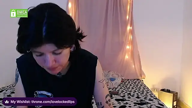 lovelockedlips online show from March 2026 02:30:02 AM