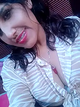 Viruaparra online show from May 2026 01:11:01 AM