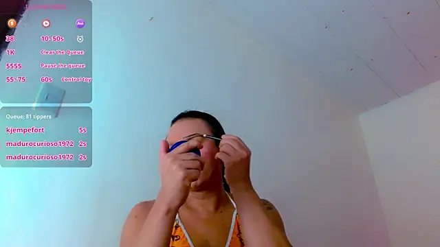 Snapshot of Dayana_Dias chatting on June 2026 11:36:01 AM Dayana Dias online show from June 2026 11:36:01 AM