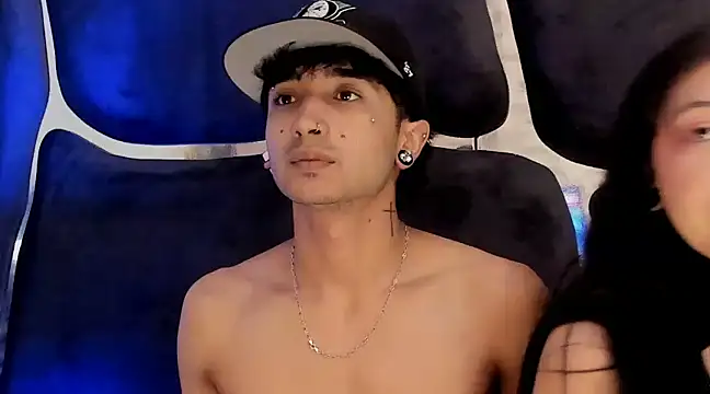 Snapshot of LauryAndNarem69 chatting on March 2025 01:51:01 PM LauryAndNarem69 online show from March 2025 01:51:01 PM