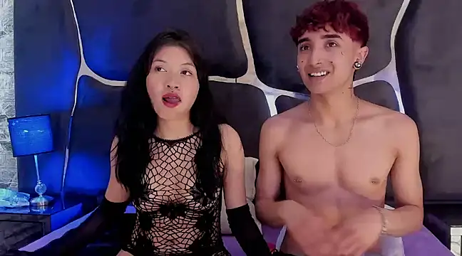 Snapshot of LauryAndNarem69 chatting on March 2025 04:04:02 PM LauryAndNarem69 online show from March 2025 04:04:02 PM