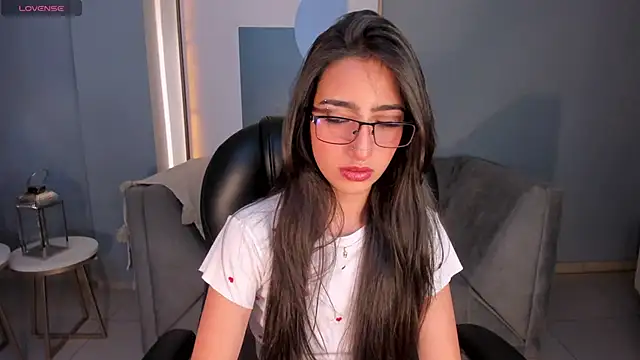 Snapshot of LarisaSmirnov chatting on October 2025 12:08:02 AM LarisaSmirnov online show from October 2025 12:08:02 AM