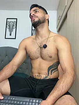 Maximiliano ford online show from May 2026 10:27:01 PM