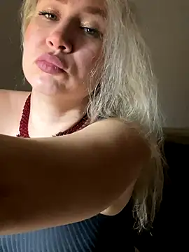 Snapshot of Nikusia chatting on December 2025 01:53:01 PM Nikusia online show from December 2025 01:53:01 PM