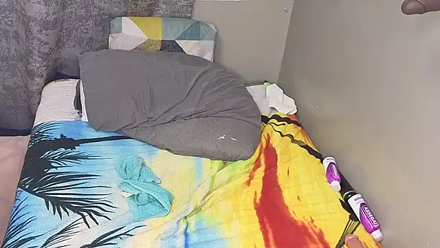 spicybootie online show from February 2026 12:38:02 AM