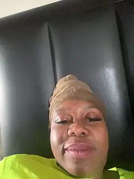 Snapshot of Lahtinah24 chatting on March 2025 06:44:02 PM Lahtinah24 online show from March 2025 06:44:02 PM