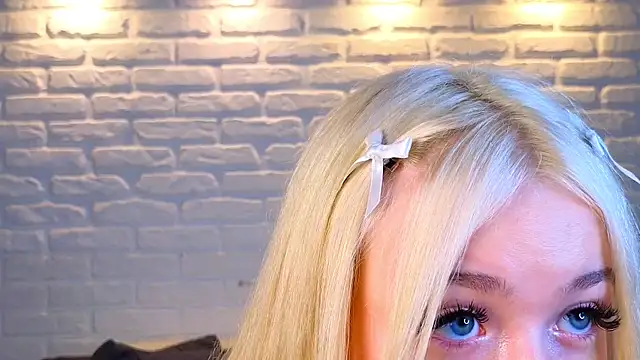 minigirl online show from March 2025 04:04:01 AM