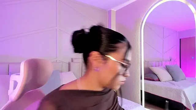 Eimmy bm online show from September 2025 05:07:01 PM