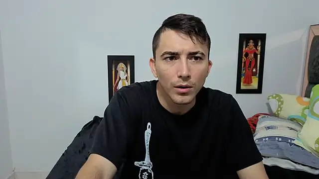 pareja curiosa19 online show from November 2025 08:20:01 PM