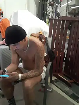 TAIZ69WORLD online show from November 2025 10:39:02 AM