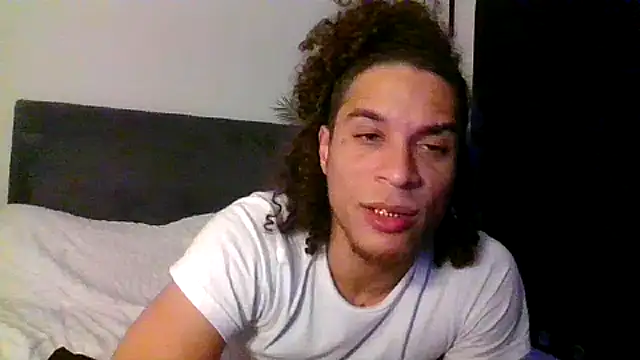 Snapshot of shurthingx chatting on May 2026 04:07:02 AM shurthingx online show from May 2026 04:07:02 AM