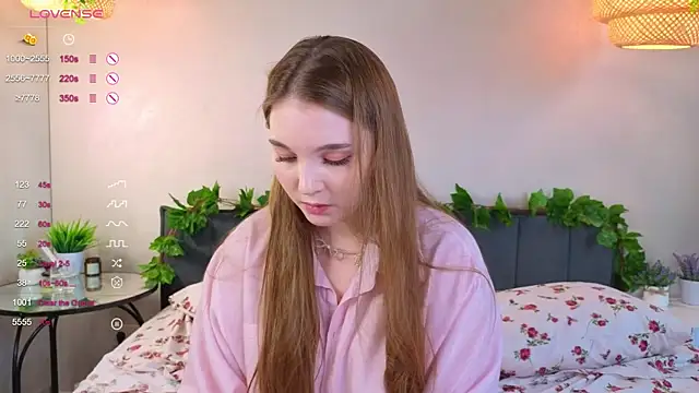 Snapshot of ConstanceHelms chatting on October 2025 05:06:02 AM ConstanceHelms online show from October 2025 05:06:02 AM