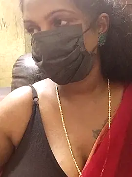 Snapshot of poojaa-rani chatting on September 2025 04:01:01 PM poojaa-rani online show from September 2025 04:01:01 PM