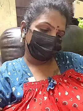 Snapshot of poojaa-rani chatting on November 2025 06:08:01 PM poojaa-rani online show from November 2025 06:08:01 PM