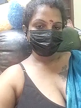 Snapshot of poojaa-rani chatting on February 2026 05:24:01 PM poojaa-rani online show from February 2026 05:24:01 PM