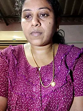 JENNIFERtamil online show from May 2026 07:37:02 AM