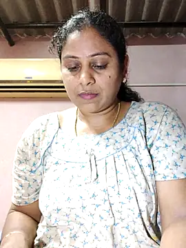JENNIFERtamil online show from May 2026 07:48:02 AM