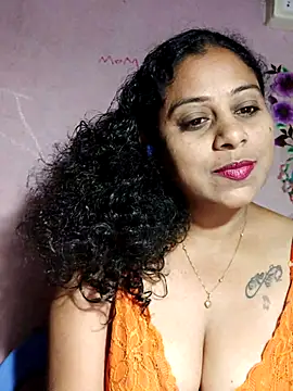 JENNIFERtamil online show from May 2026 06:39:01 PM