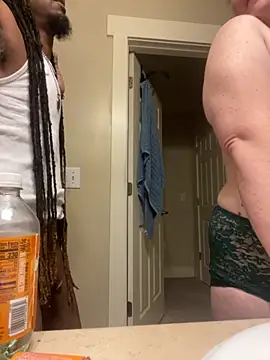 Snapshot of thegenie101 chatting on November 2025 11:32:02 AM thegenie101 online show from November 2025 11:32:02 AM