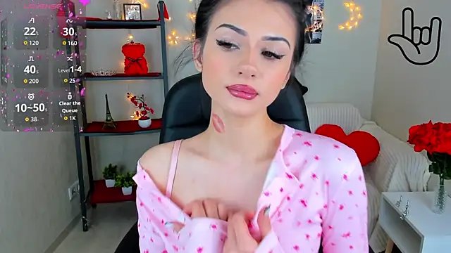 Kitti   online show from May 2026 01:13:02 AM