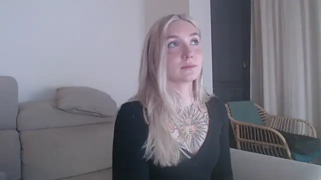 tattoobbgirl online show from December 2025 06:37:02 PM