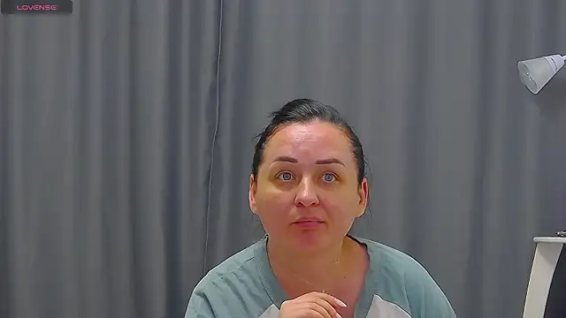 Viktoriafayx online show from June 2026 04:05:01 PM