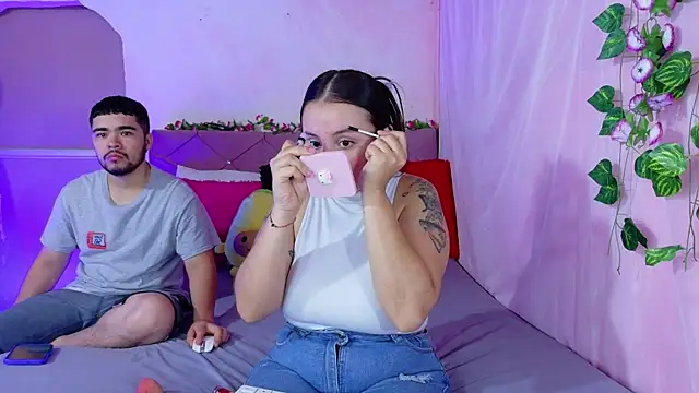  mia and mike  online show from September 2025 02:00:01 PM