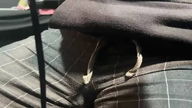 Snapshot of Max_965 chatting on December 2025 10:19:01 PM Max 965 online show from December 2025 10:19:01 PM