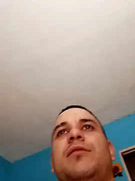 Snapshot of calfran chatting on November 2025 05:18:01 PM calfran online show from November 2025 05:18:01 PM