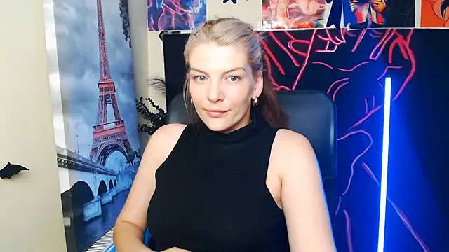 Snapshot of VanessaRey_ chatting on May 2026 02:41:01 AM VanessaRey online show from May 2026 02:41:01 AM