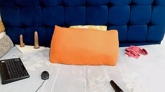 AriesCake online show from May 2026 05:39:01 PM