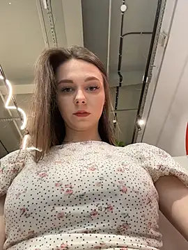 MilaBee online show from May 2026 08:42:02 AM