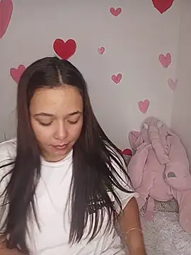 Snapshot of Deepika_padukoneNisha chatting on September 2025 06:29:02 AM Deepika padukoneNisha online show from September 2025 06:29:02 AM