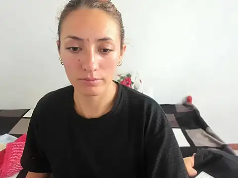 DulceXmile online show from October 2025 06:17:01 PM