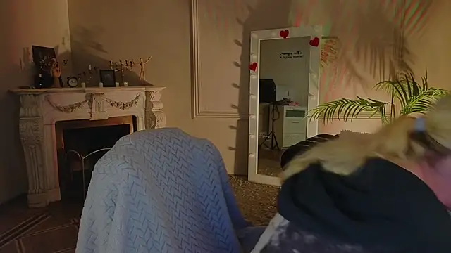 Jes Solar online show from March 2026 09:10:02 PM